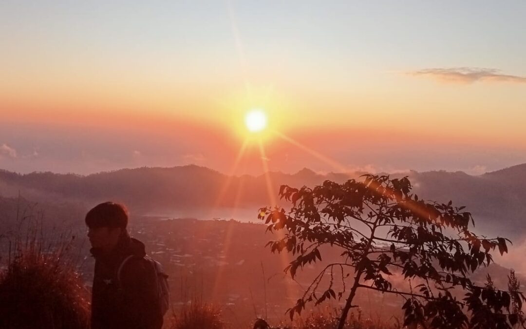 A Mesmerizing Adventure: Sunrise Trekking at Mount Batur